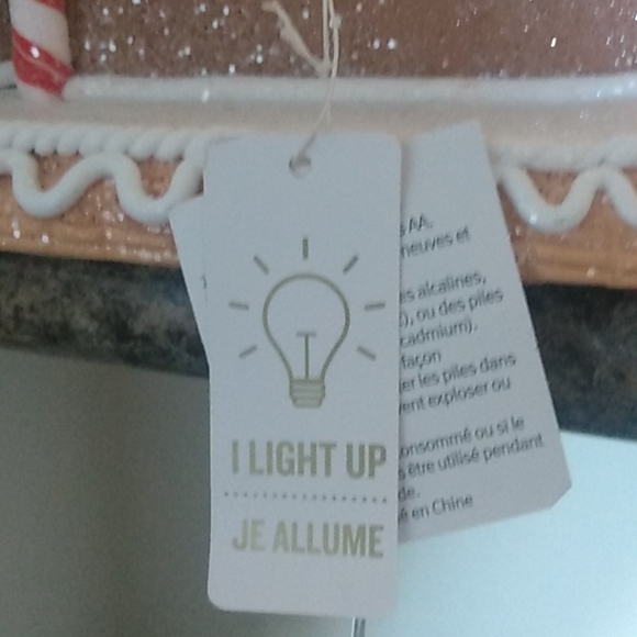 Large Lighted Gingerbread House Tower Castle - Picture 10 of 10